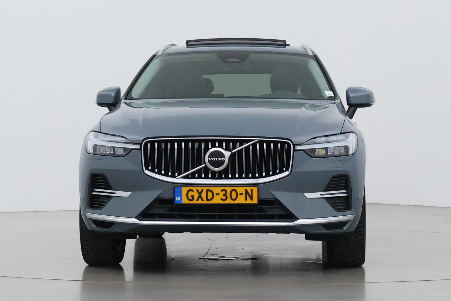 Volvo XC60 T6 Core Bright | Panoramadak | BLIS | Leder | Keyless | Camera