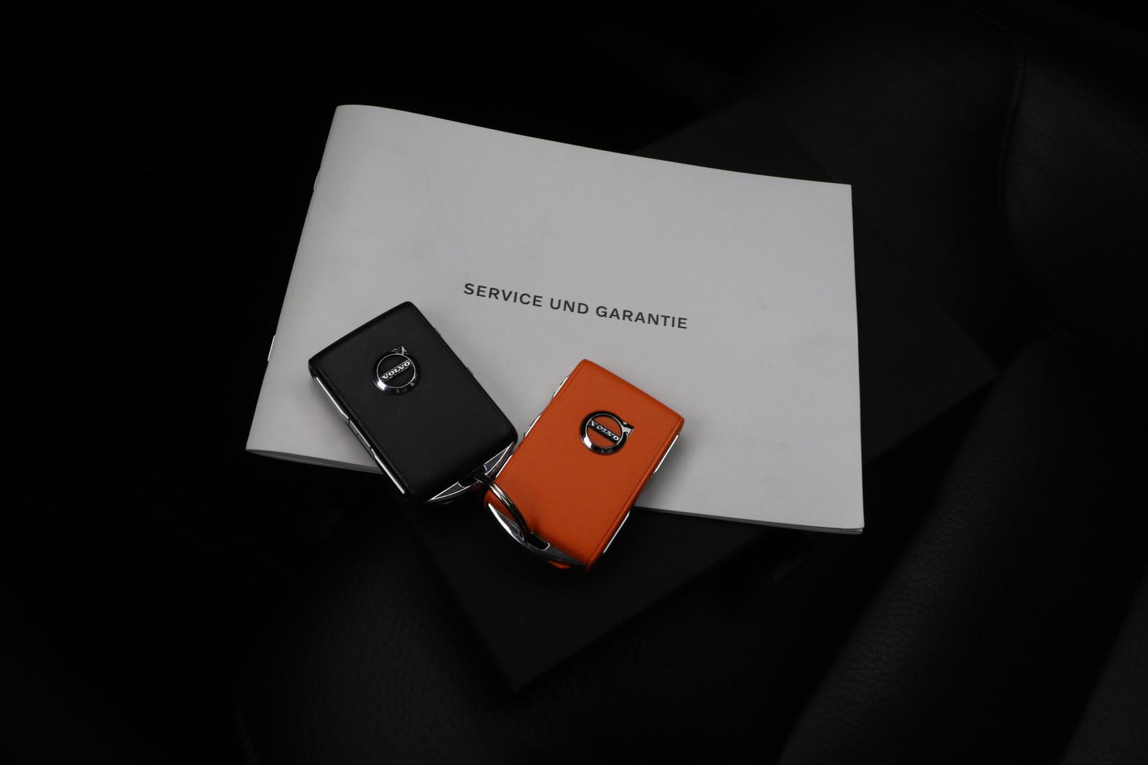 Volvo XC60 T6 Core Bright | Panoramadak | BLIS | Leder | Keyless | Camera