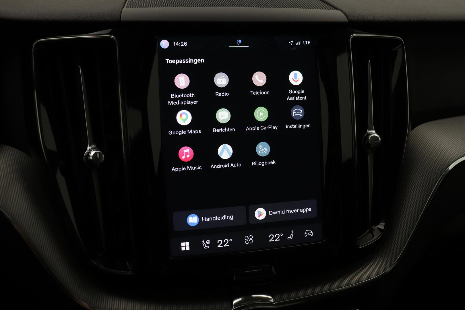Volvo XC60 T6 Core Bright | Panoramadak | BLIS | Leder | Keyless | Camera