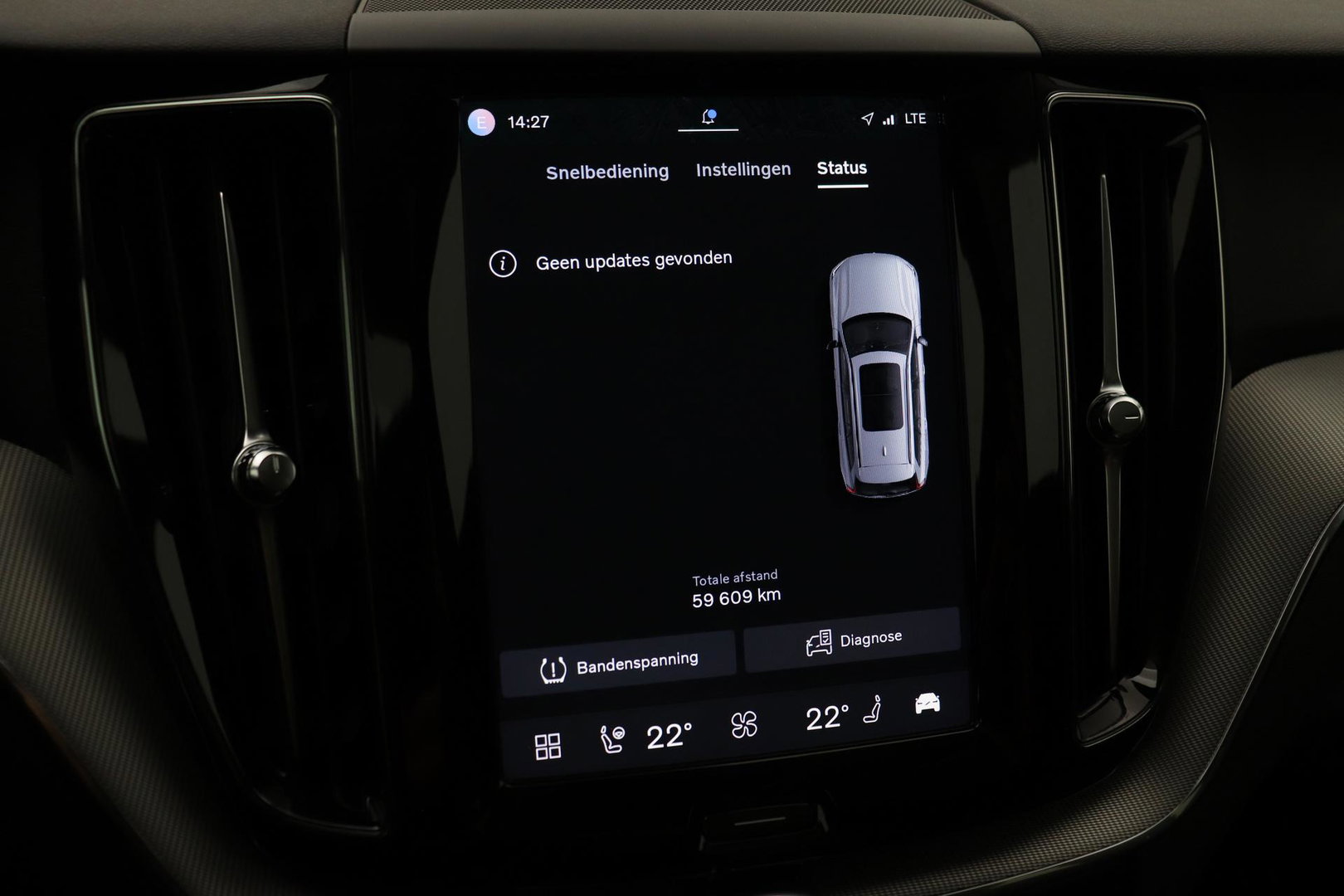 Volvo XC60 T6 Core Bright | Panoramadak | BLIS | Leder | Keyless | Camera