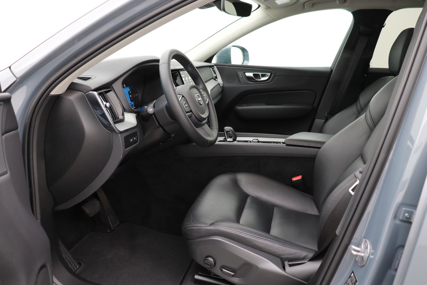 Volvo XC60 T6 Core Bright | Panoramadak | BLIS | Leder | Keyless | Camera