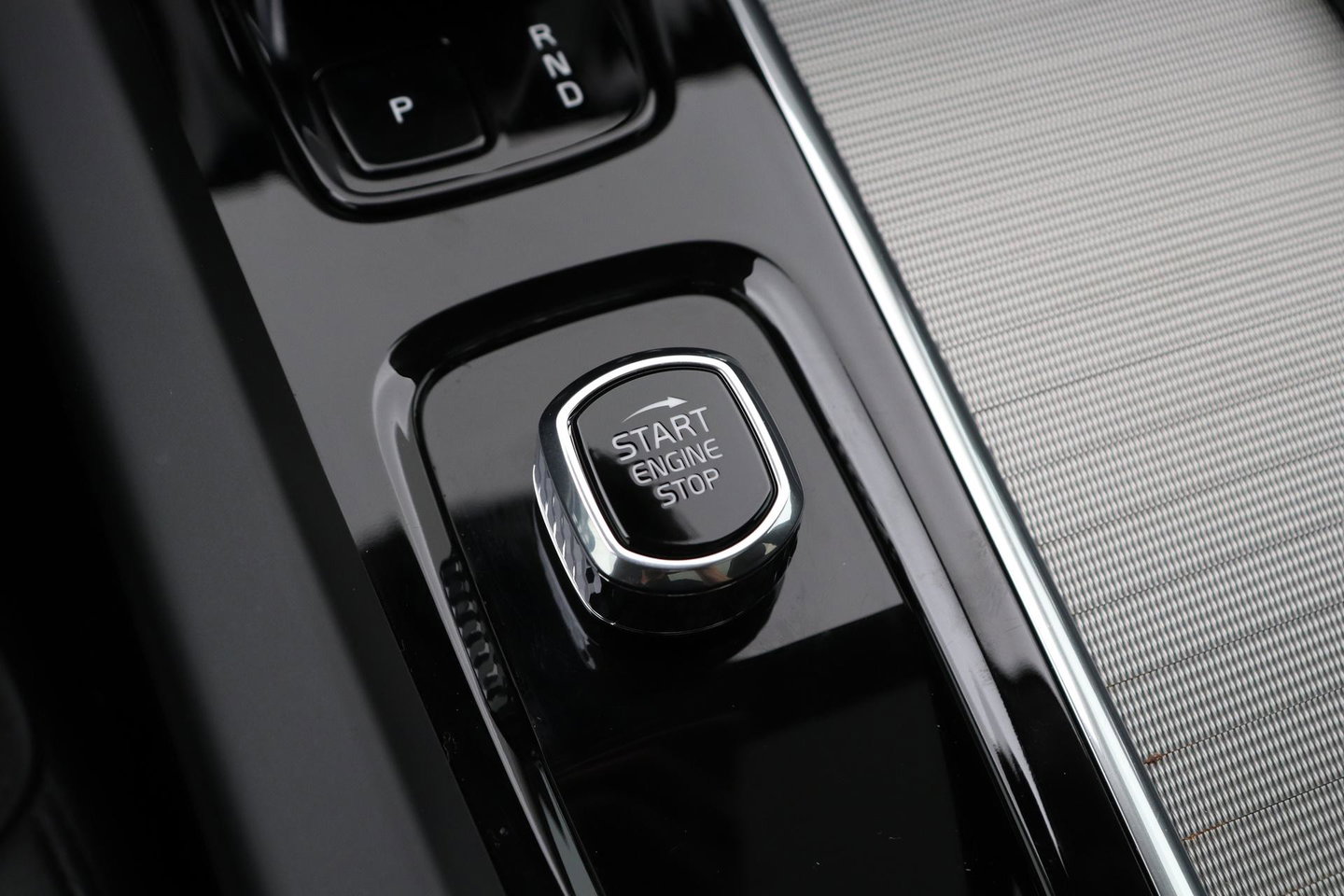 Volvo XC60 T6 Core Bright | Panoramadak | BLIS | Leder | Keyless | Camera