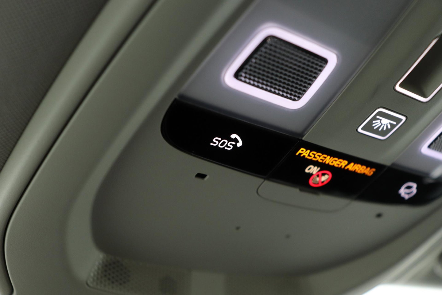 Volvo XC60 T6 Core Bright | Panoramadak | BLIS | Leder | Keyless | Camera
