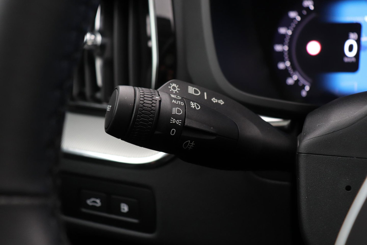 Volvo XC60 T6 Core Bright | Panoramadak | BLIS | Leder | Keyless | Camera