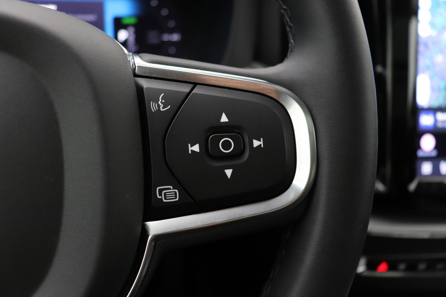 Volvo XC60 T6 Core Bright | Panoramadak | BLIS | Leder | Keyless | Camera