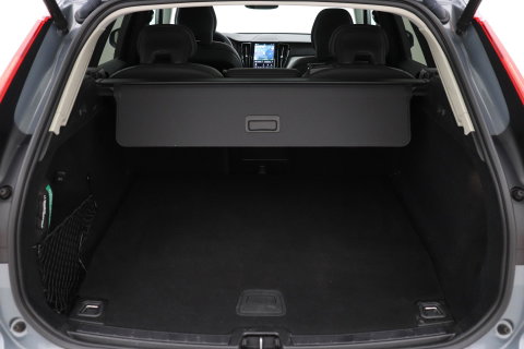 Volvo XC60 T6 Core Bright | Panoramadak | BLIS | Leder | Keyless | Camera