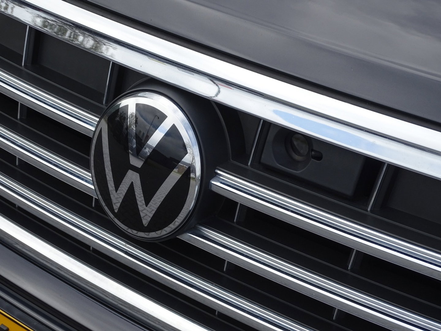 Volkswagen Touareg 3.0 TSI e-Hybrid 381PK / pano / matrix / 360°