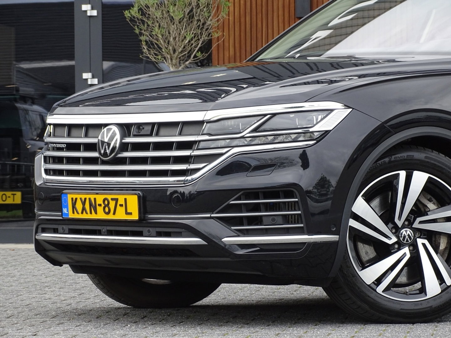 Volkswagen Touareg 3.0 TSI e-Hybrid 381PK / pano / matrix / 360°