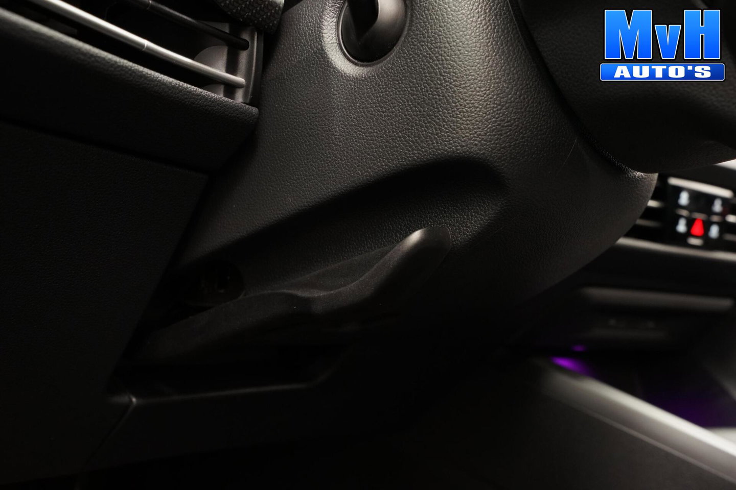 Volkswagen Golf 1.5 eTSI R-Line|STOEL/STUUR.VERW|CARPLAY|LED