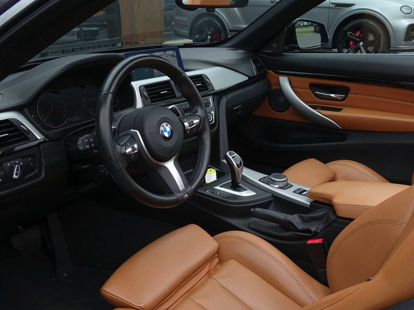 BMW 4 Serie Cabrio 420i 184PK automaat / High Exec. Ed. / M-sport Individual / LED