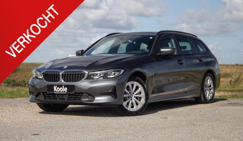 BMW 3 Serie Touring 330e High Executive LED / DEALER ONDERHOUDEN / CAMERA / CARPLAY / PHEV