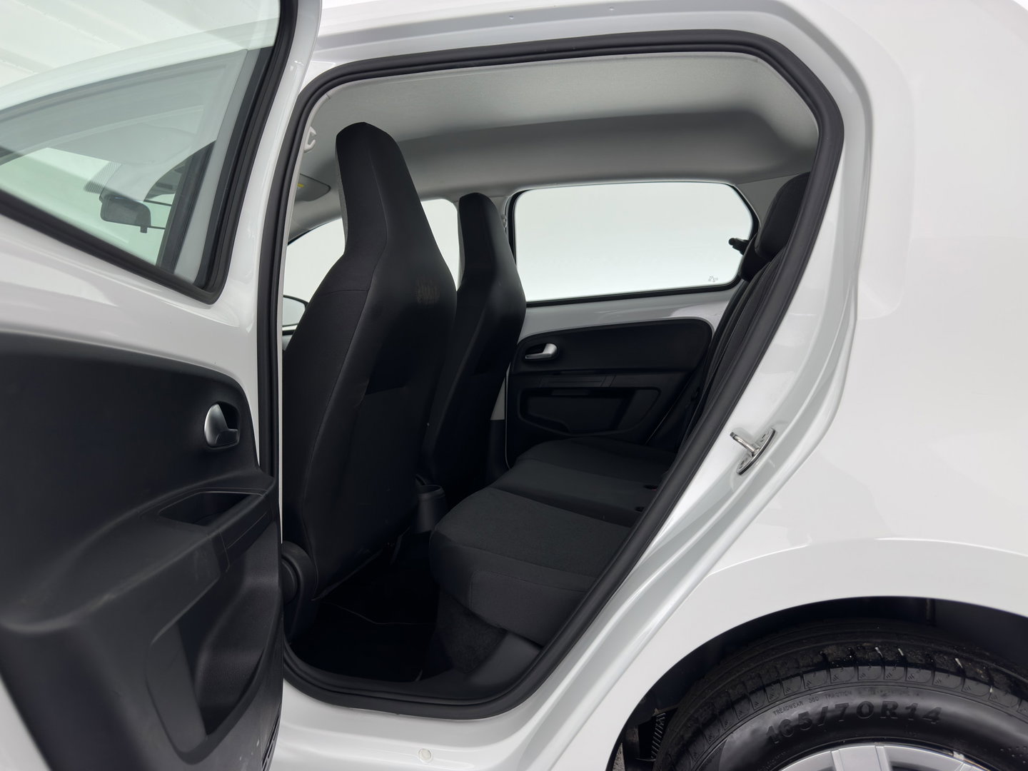 Volkswagen e-Up! {SoH-85%} e-up! Aut.*HEATED-COMFORTSEATS | CCS-FASTLOADER | RADIO | ECC | CARBON-INLAY | DAB *