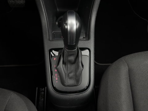 Volkswagen e-Up! {SoH-85%} e-up! Aut.*HEATED-COMFORTSEATS | CCS-FASTLOADER | RADIO | ECC | CARBON-INLAY | DAB *