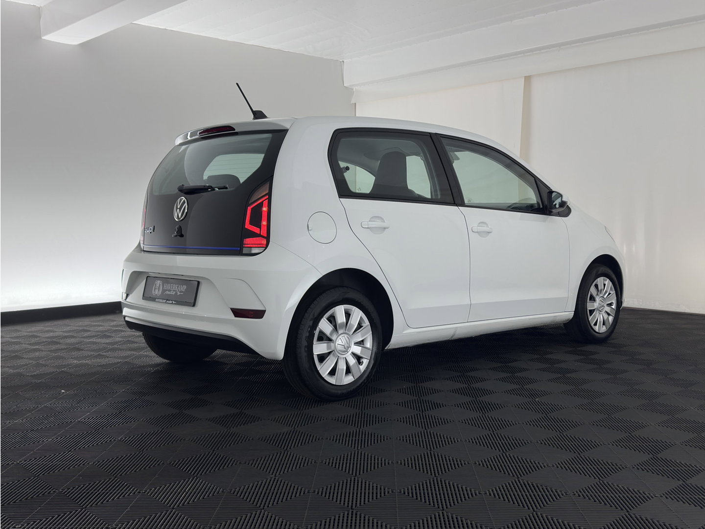 Volkswagen e-Up! {SoH-85%} e-up! Aut.*HEATED-COMFORTSEATS | CCS-FASTLOADER | RADIO | ECC | CARBON-INLAY | DAB *