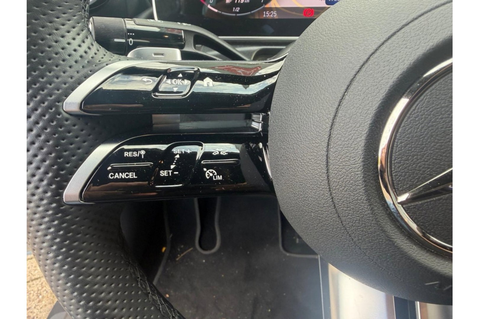 Mercedes-Benz CLE 200 AMG LINE AUTOMAAT LMV NAVI PDC-CAMERA STOELVW MEMORYSTOELEN