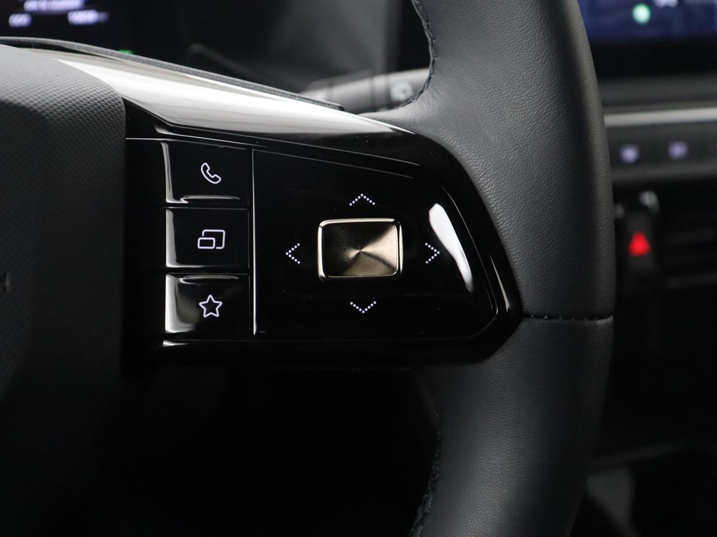 MG 3 Trophy Extended Range 77kWh