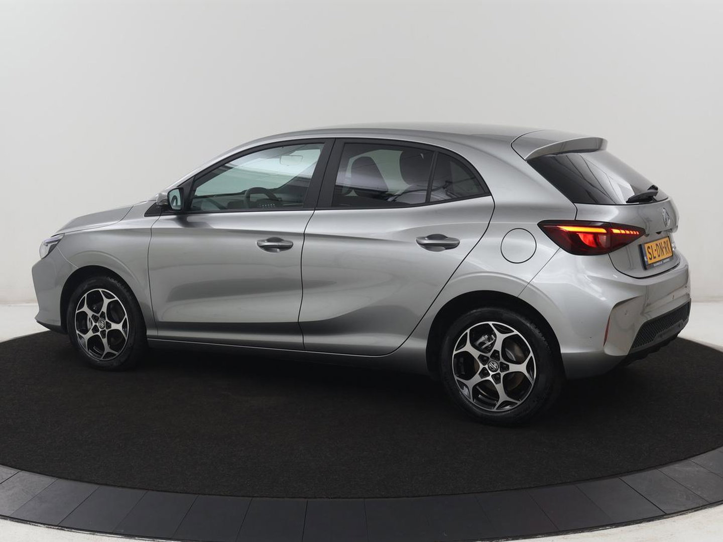 MG 3 Trophy Extended Range 77kWh