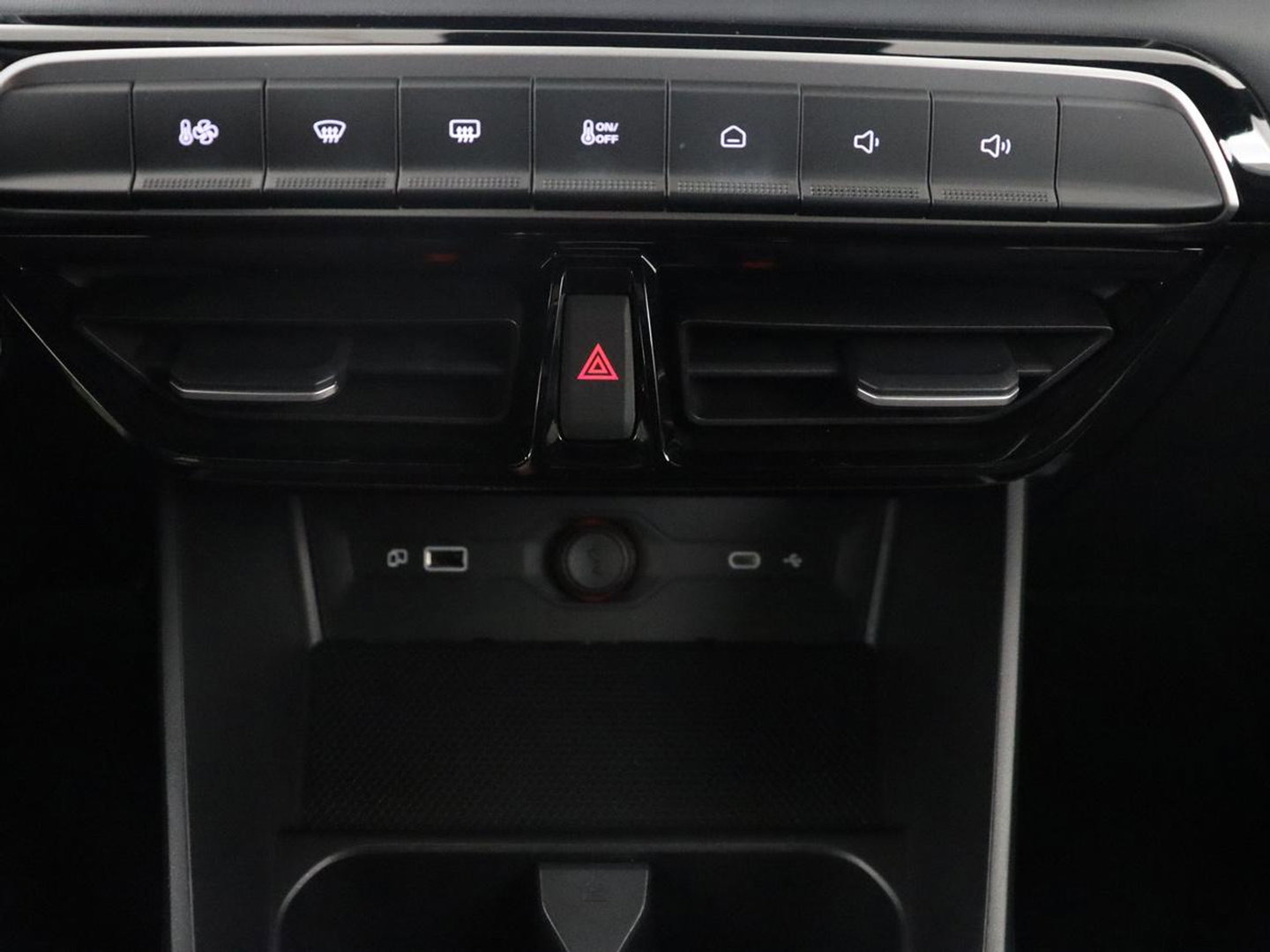 MG 3 Trophy Extended Range 77kWh