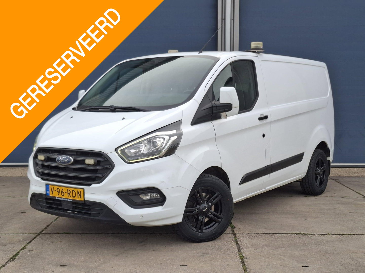 Ford Transit Custom 340 2.0 TDCI L1H1 Trend AIRCO / CRUISE CONTROLE / TREKHAAK / EURO 6 / 3 ZITS