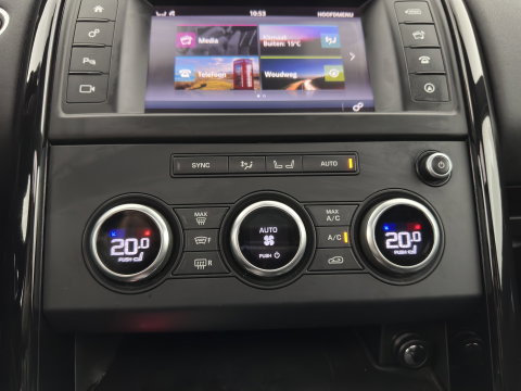 Land Rover Discovery 2.0 Td4 HSE Luxury *PANO | FULL-LED | LEATHER | KEYLESS | AIR-SUSPENSION | BLIND-SPOT | CAMERA | NAVI-FULLMAP | HEATED-COMFORTSEATS | PRIVACY-GLASS | SHIFT-PADDLES | ECC | CRUISE | 22''ALU*