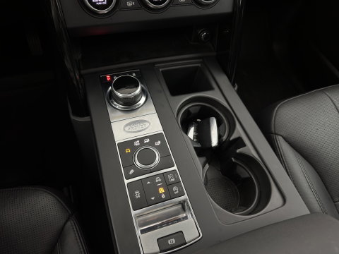 Land Rover Discovery 2.0 Td4 HSE Luxury *PANO | FULL-LED | LEATHER | KEYLESS | AIR-SUSPENSION | BLIND-SPOT | CAMERA | NAVI-FULLMAP | HEATED-COMFORTSEATS | PRIVACY-GLASS | SHIFT-PADDLES | ECC | CRUISE | 22''ALU*