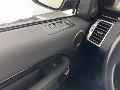 Land Rover Discovery 2.0 Td4 HSE Luxury *PANO | FULL-LED | LEATHER | KEYLESS | AIR-SUSPENSION | BLIND-SPOT | CAMERA | NAVI-FULLMAP | HEATED-COMFORTSEATS | PRIVACY-GLASS | SHIFT-PADDLES | ECC | CRUISE | 22''ALU*