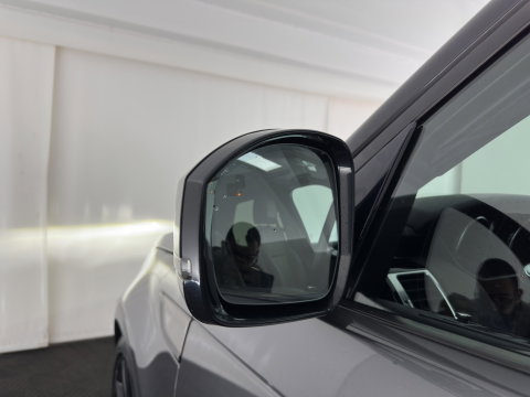 Land Rover Discovery 2.0 Td4 HSE Luxury *PANO | FULL-LED | LEATHER | KEYLESS | AIR-SUSPENSION | BLIND-SPOT | CAMERA | NAVI-FULLMAP | HEATED-COMFORTSEATS | PRIVACY-GLASS | SHIFT-PADDLES | ECC | CRUISE | 22''ALU*