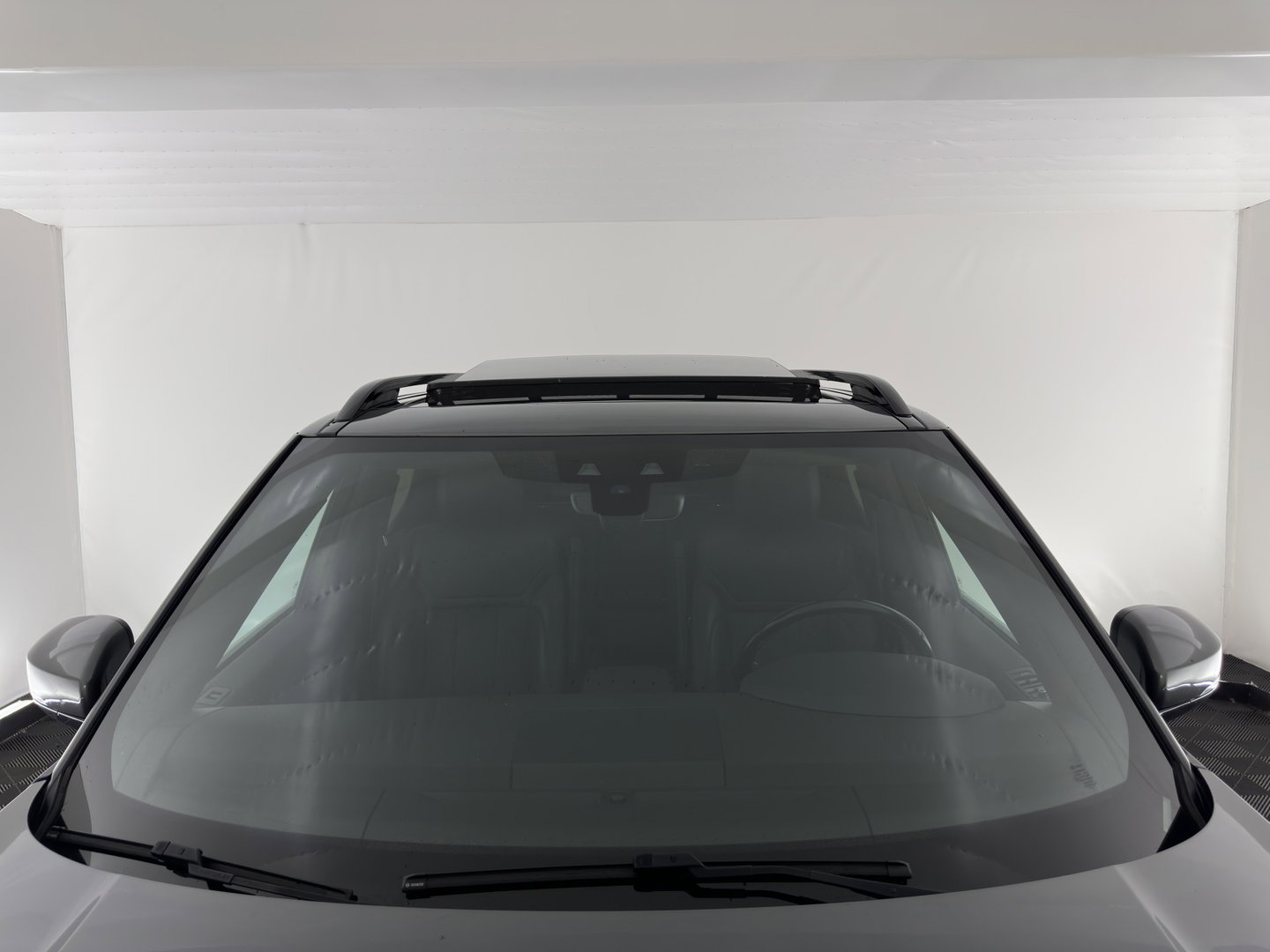 Land Rover Discovery 2.0 Td4 HSE Luxury *PANO | FULL-LED | LEATHER | KEYLESS | AIR-SUSPENSION | BLIND-SPOT | CAMERA | NAVI-FULLMAP | HEATED-COMFORTSEATS | PRIVACY-GLASS | SHIFT-PADDLES | ECC | CRUISE | 22''ALU*