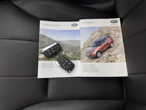 Land Rover Discovery 2.0 Td4 HSE Luxury *PANO | FULL-LED | LEATHER | KEYLESS | AIR-SUSPENSION | BLIND-SPOT | CAMERA | NAVI-FULLMAP | HEATED-COMFORTSEATS | PRIVACY-GLASS | SHIFT-PADDLES | ECC | CRUISE | 22''ALU*