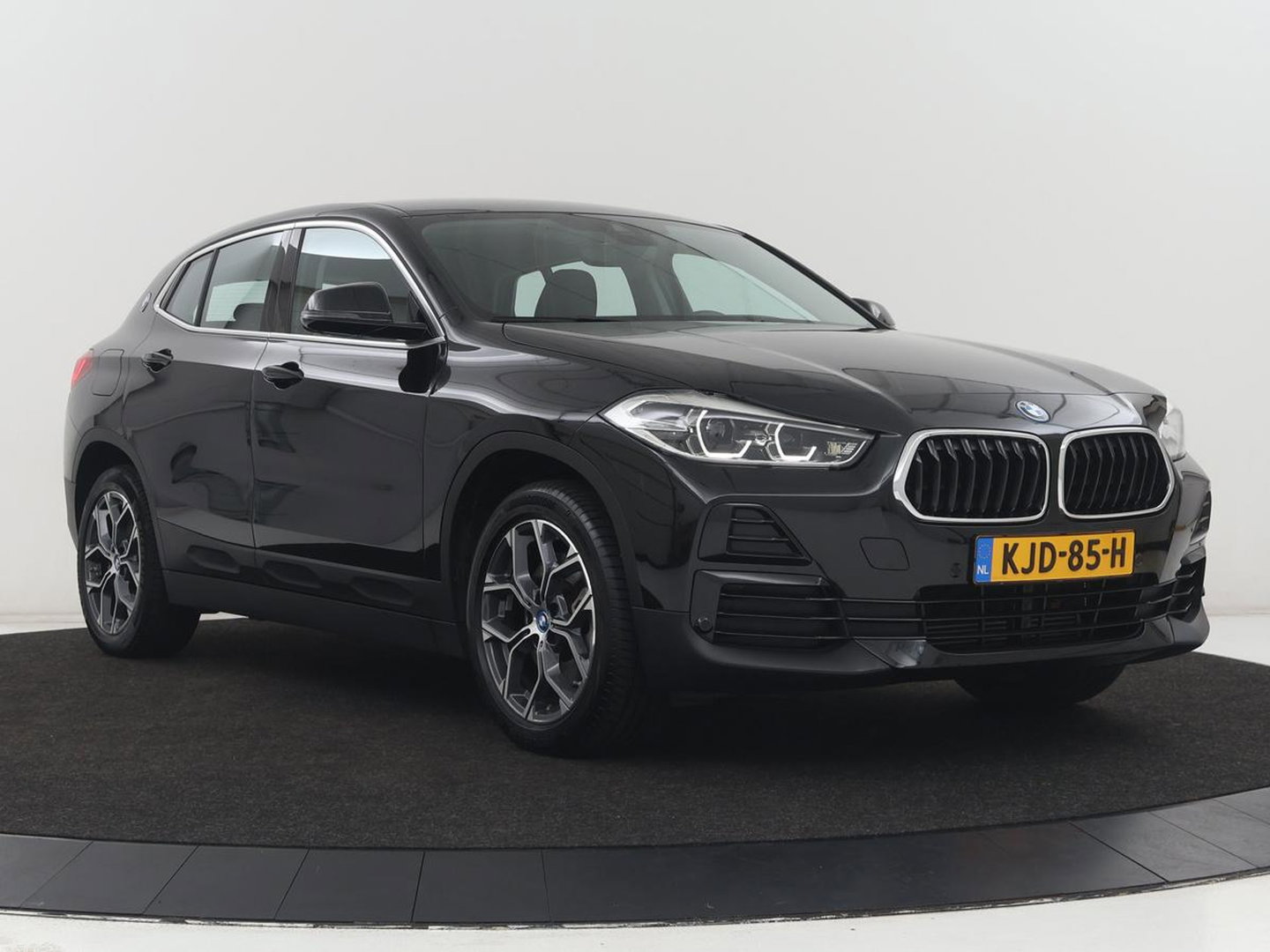 BMW X2 xDrive25e Executive | SOH 88% | Camera | Navigatie | Full LED | Park Assist | Climate control | Bluetooth | Cruise control | 18'' lichtmetalen velgen | PHEV | Plug In