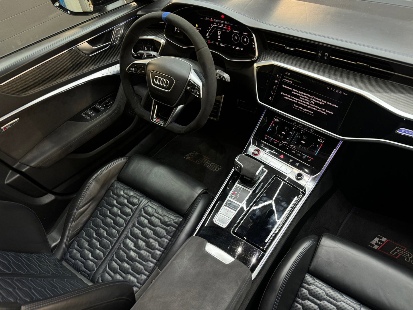 Audi RS6 4.0 TFSI 25Years Quattro Pano|Ceramic|HuD|B&O|Carbon|Memory