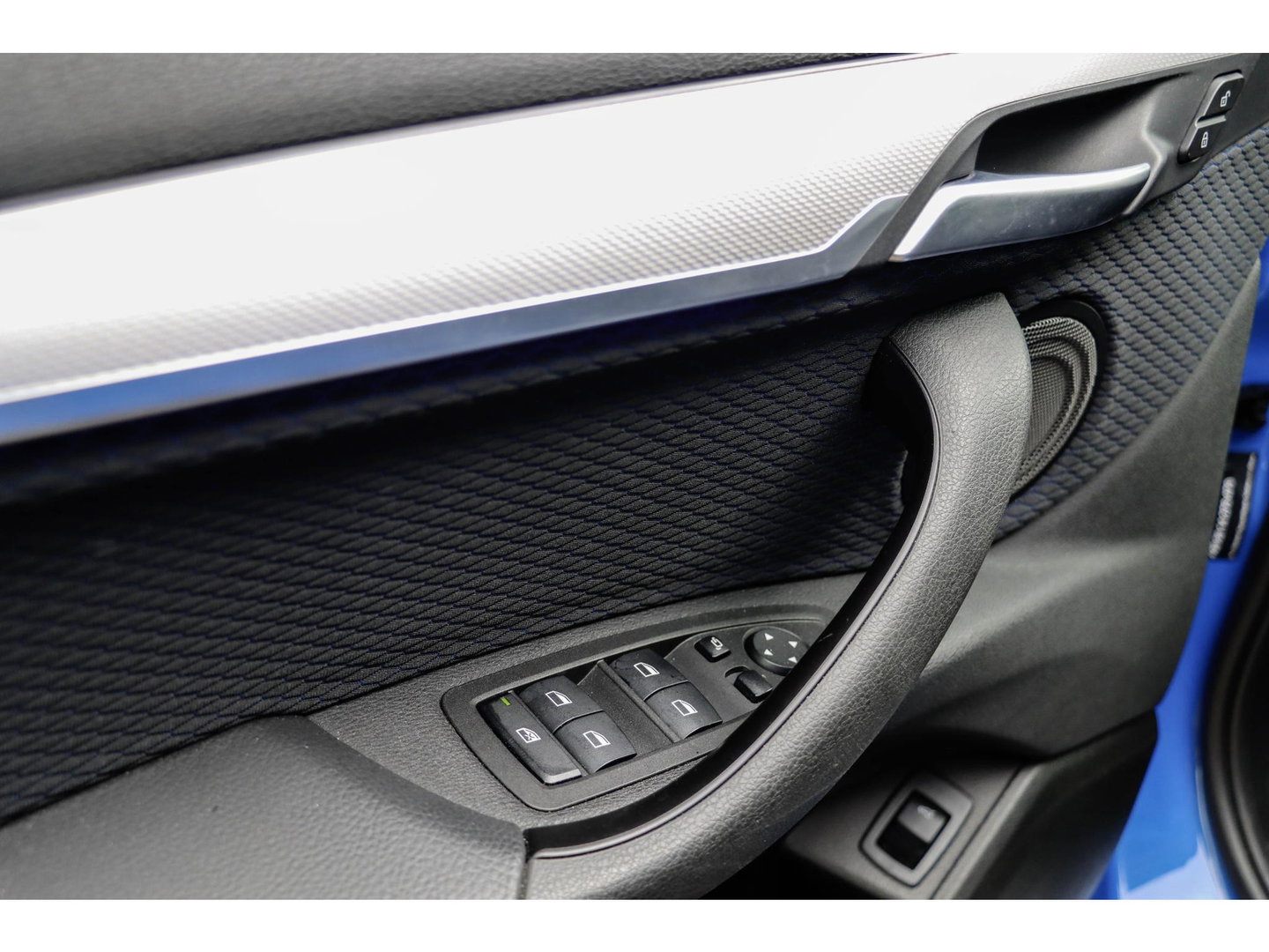 BMW X2 M35i High Executive Panoramadak | Harman Kardon | Sportstoelen | Misano Blue