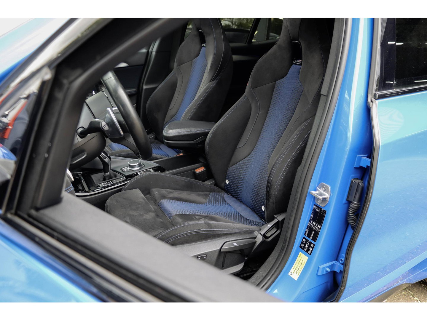BMW X2 M35i High Executive Panoramadak | Harman Kardon | Sportstoelen | Misano Blue