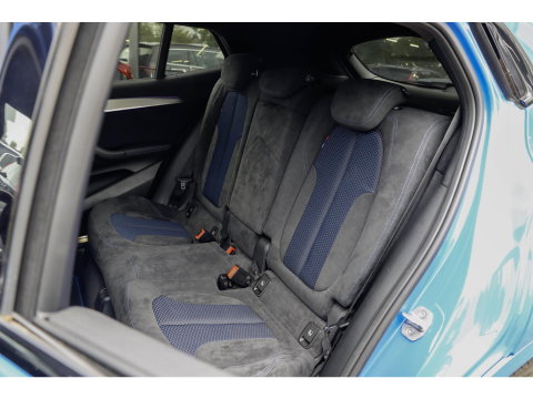BMW X2 M35i High Executive Panoramadak | Harman Kardon | Sportstoelen | Misano Blue