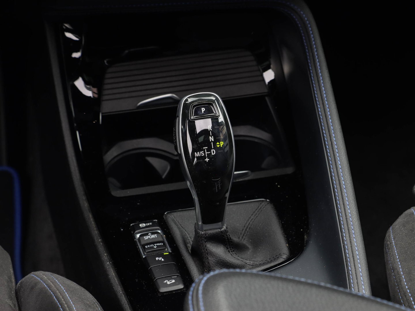 BMW X2 M35i High Executive Panoramadak | Harman Kardon | Sportstoelen | Misano Blue