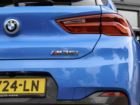 BMW X2 M35i High Executive Panoramadak | Harman Kardon | Sportstoelen | Misano Blue