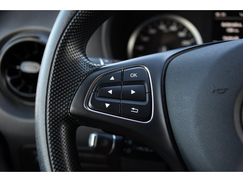 Mercedes-Benz Vito 116 CDI L2 PB Edition Camera, Cruise, Carplay, LED, Clima, 164pk, Multimedia, Trekhaak, Automaat, Uniek!