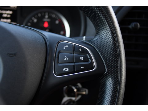 Mercedes-Benz Vito 116 CDI L2 PB Edition Camera, Cruise, Carplay, LED, Clima, 164pk, Multimedia, Trekhaak, Automaat, Uniek!