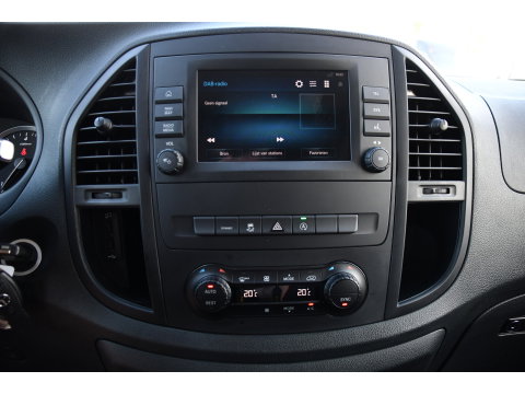 Mercedes-Benz Vito 116 CDI L2 PB Edition Camera, Cruise, Carplay, LED, Clima, 164pk, Multimedia, Trekhaak, Automaat, Uniek!