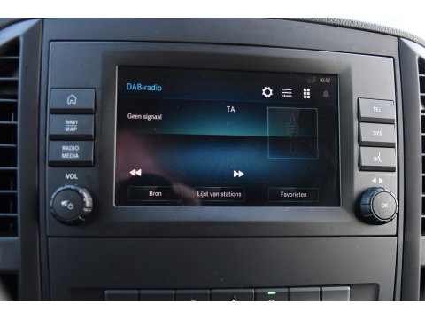 Mercedes-Benz Vito 116 CDI L2 PB Edition Camera, Cruise, Carplay, LED, Clima, 164pk, Multimedia, Trekhaak, Automaat, Uniek!
