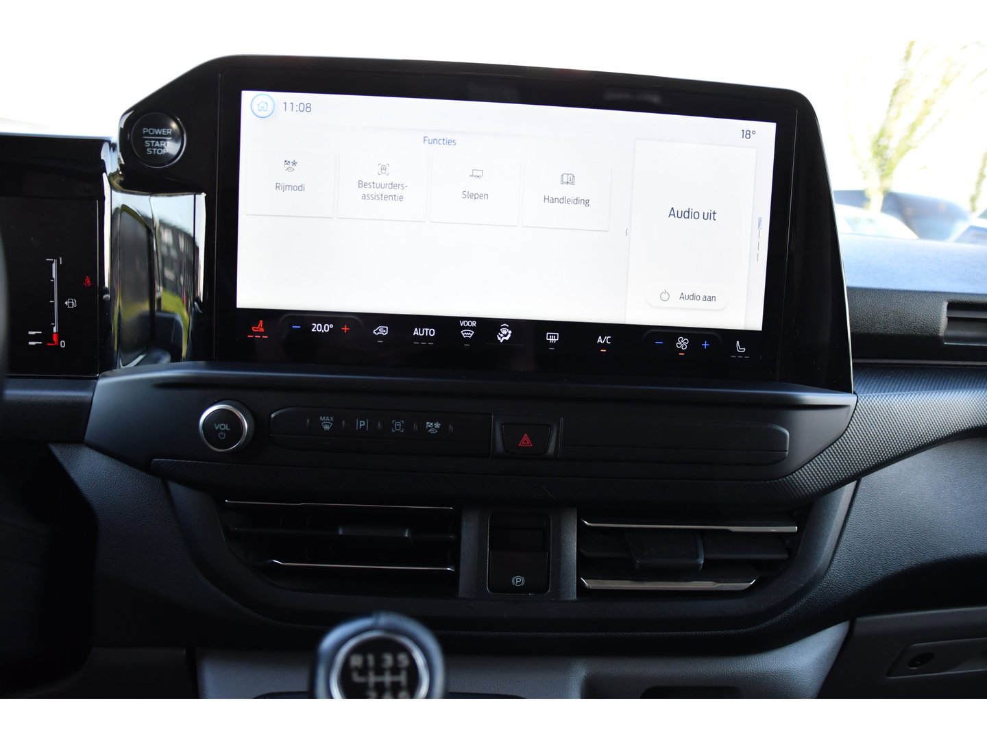 Ford Transit Custom 300 2.0 TDCI L1H1 Limited Black Edition Camera, Cruise, Carplay, LED, Stoelverwarming , 150pk, Sensoren, Trekhaak, Multimedia, Uniek!