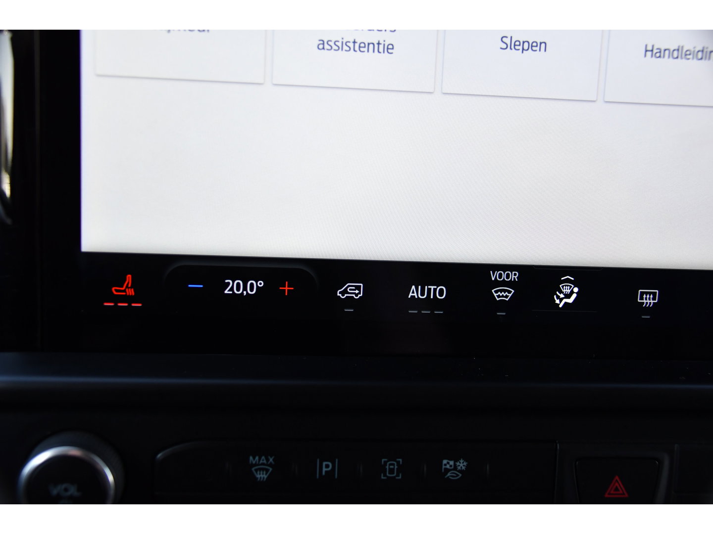 Ford Transit Custom 300 2.0 TDCI L1H1 Limited Black Edition Camera, Cruise, Carplay, LED, Stoelverwarming , 150pk, Sensoren, Trekhaak, Multimedia, Uniek!
