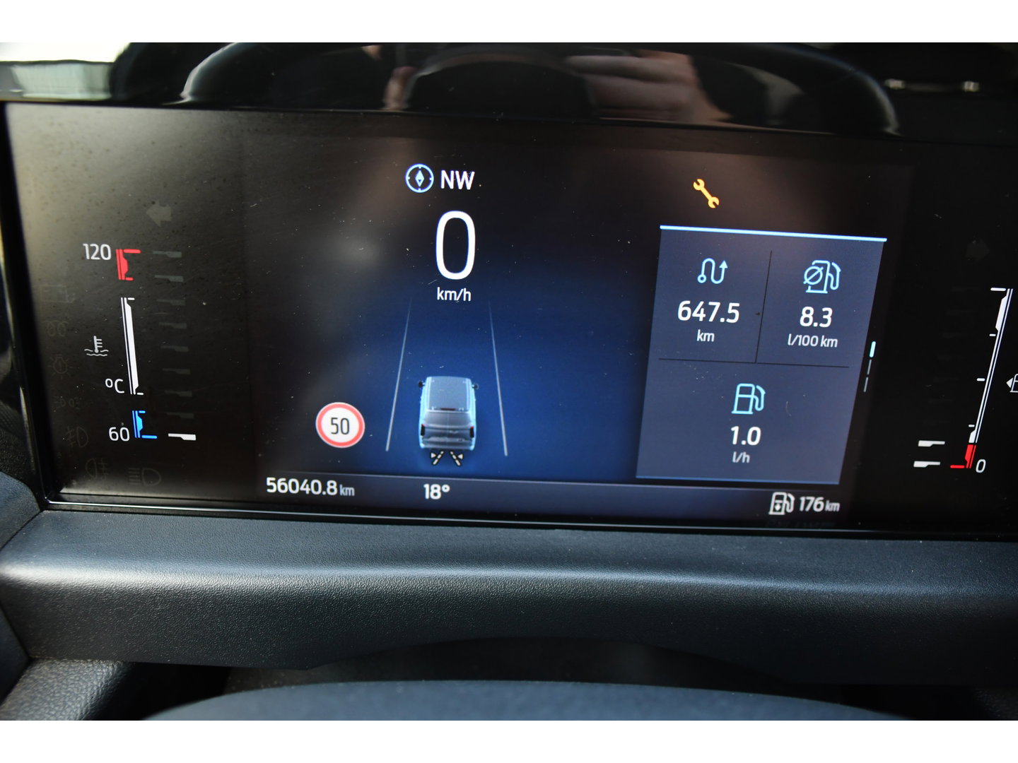 Ford Transit Custom 300 2.0 TDCI L1H1 Limited Black Edition Camera, Cruise, Carplay, LED, Stoelverwarming , 150pk, Sensoren, Trekhaak, Multimedia, Uniek!