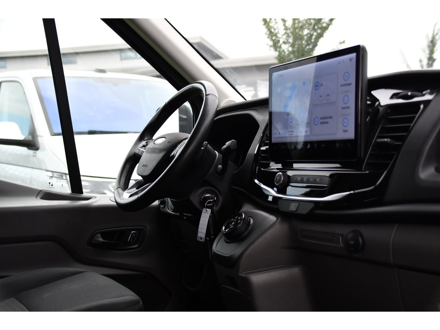 Ford Transit 350 2.0 TDCI L3H2 Raptor Edition FACELIFT! Virtual, 360 Camera, Carplay, Adaptieve Cruise, Stoelverwarming, Stuur verwarming, 165pk, automaat, Trekhaak, Uniek!