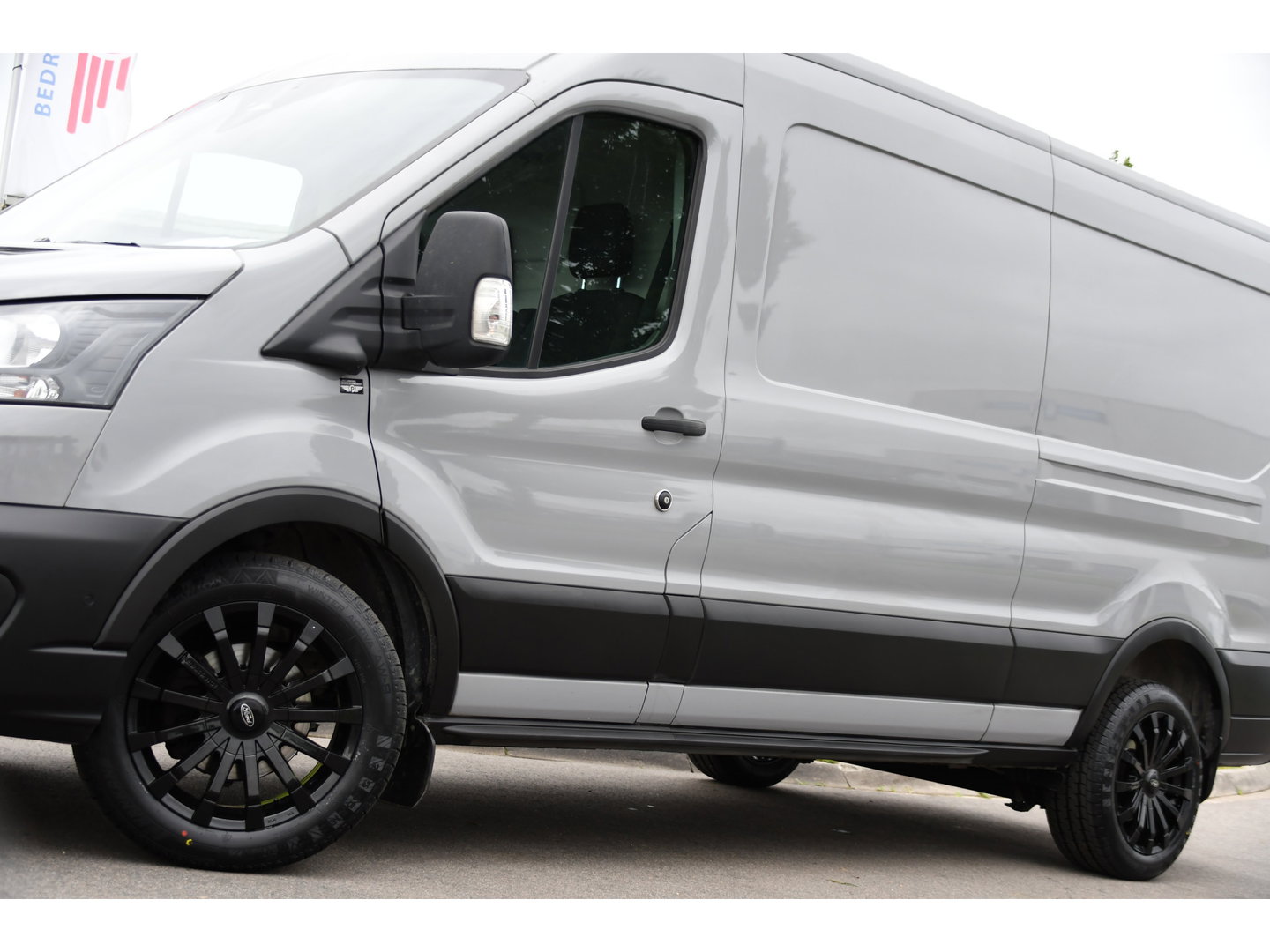 Ford Transit 350 2.0 TDCI L3H2 Raptor Edition FACELIFT! Virtual, 360 Camera, Carplay, Adaptieve Cruise, Stoelverwarming, Stuur verwarming, 165pk, automaat, Trekhaak, Uniek!
