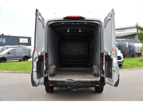 Ford Transit 350 2.0 TDCI L3H2 Raptor Edition FACELIFT! Virtual, 360 Camera, Carplay, Adaptieve Cruise, Stoelverwarming, Stuur verwarming, 165pk, automaat, Trekhaak, Uniek!
