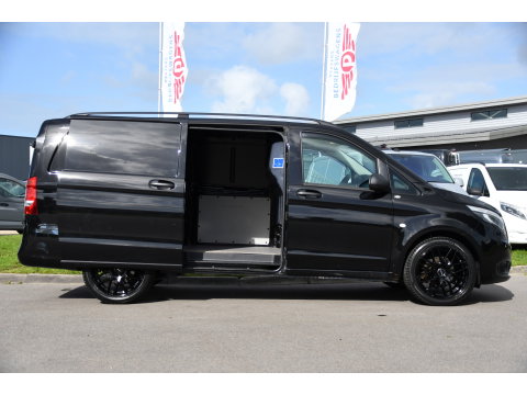 Mercedes-Benz Vito 116 CDI L2 Black Edition Camera, Cruise, Carplay, LED, 164pk, Stoelverwarming, Standkachel, Automaat, Multimedia, Uniek!