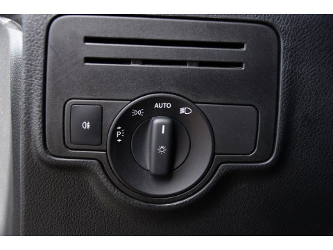 Mercedes-Benz Vito 116 CDI L2 Black Edition Camera, Cruise, Carplay, LED, 164pk, Stoelverwarming, Standkachel, Automaat, Multimedia, Uniek!