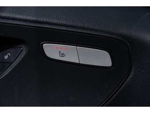 Mercedes-Benz Vito 116 CDI L2 Black Edition Camera, Cruise, Carplay, LED, 164pk, Stoelverwarming, Standkachel, Automaat, Multimedia, Uniek!