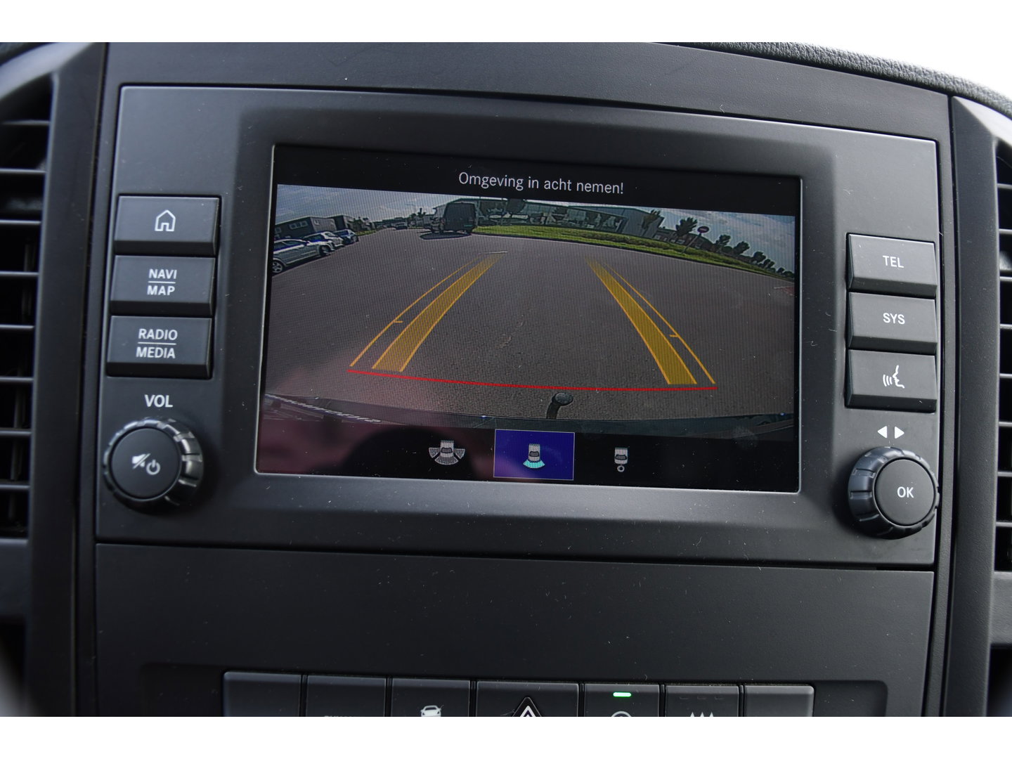 Mercedes-Benz Vito 116 CDI L2 Black Edition Camera, Cruise, Carplay, LED, 164pk, Stoelverwarming, Standkachel, Automaat, Multimedia, Uniek!